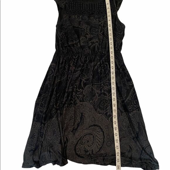 Black & Grey Paisley Soft Flowy Cap Sleeve Dress - Picture 7 of 10